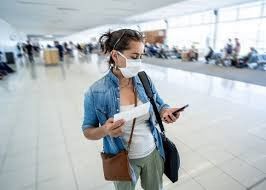 Woman_at_the_airport_with_mask-0001.jpg