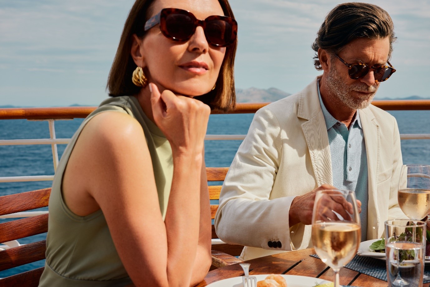 Crystal Cruises Launches Wave Season with Suite Dreams Upgrade Offer