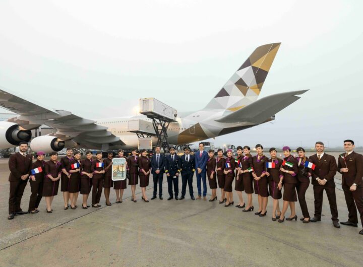 Etihad Airways’ Iconic Airbus A380 Returns to Paris