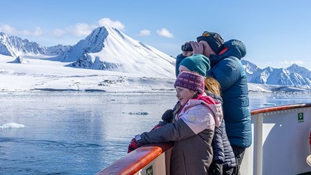 Hurtigruten Expands Svalbard Tours with New Immersive Experiences