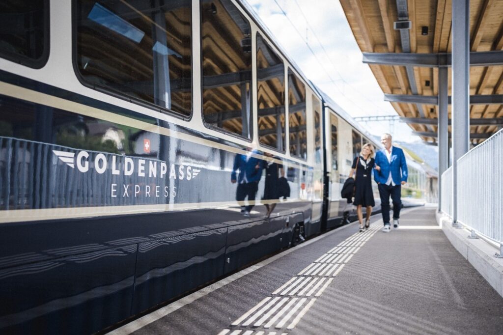 Experience Switzerland’s Autumn Splendor: Luxury and Tips for Traveling the GoldenPass Panoramic Train