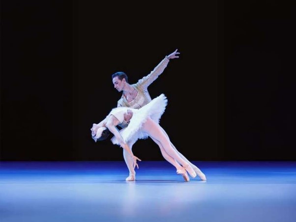 Cunard’s 2027 Entertainment Programme Brings the Arts to Sea